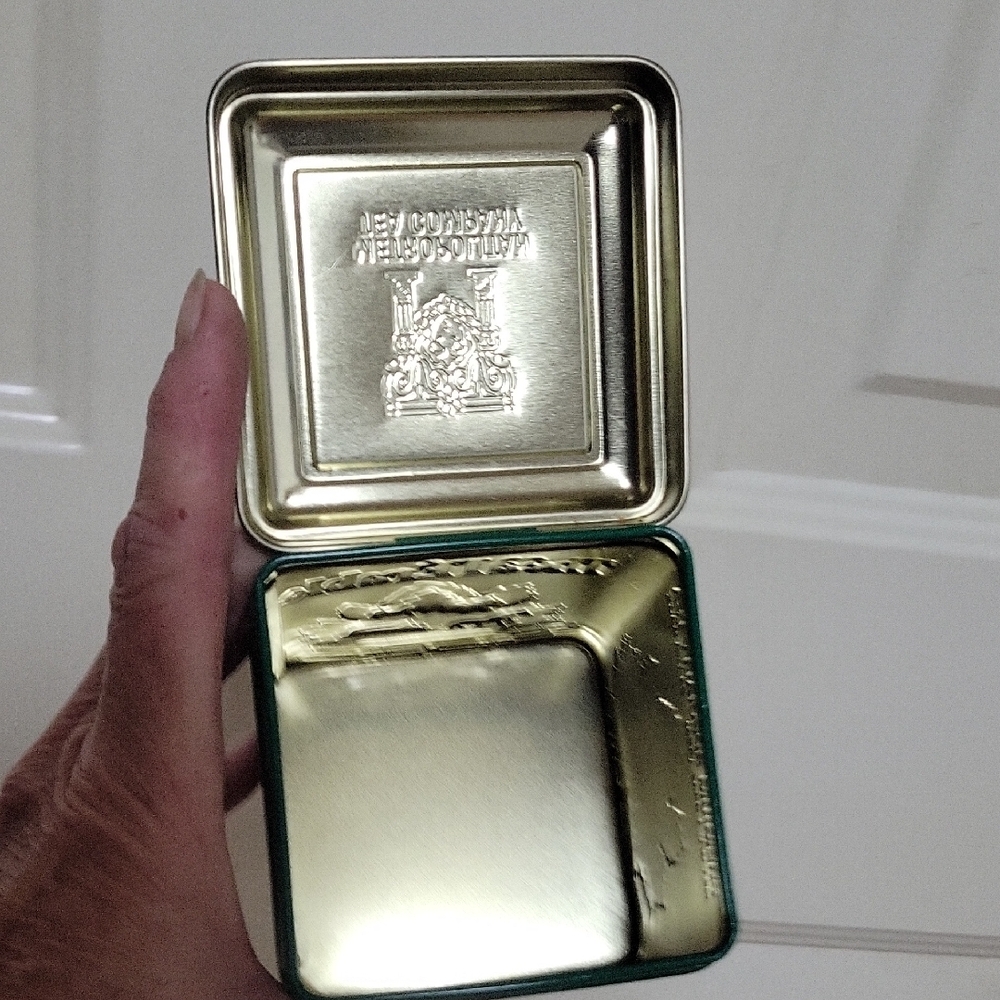 Maple Tea Tin - Picture 5 of 5